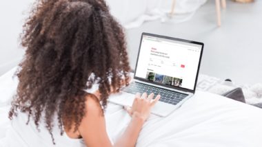 Airbnb customer using website with credit from Airbnb settlement