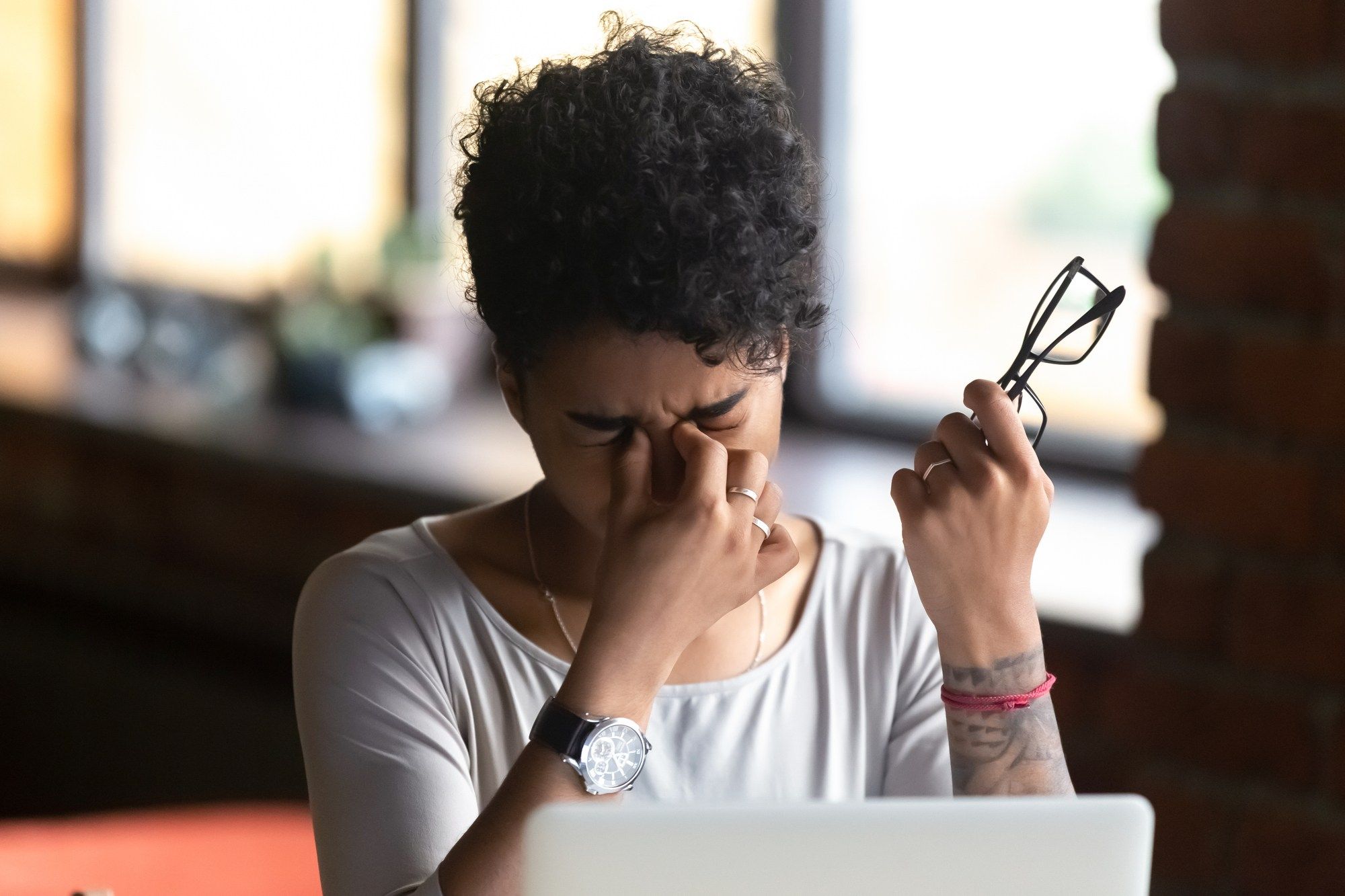woman having trouble seeing regarding the Elmiron vision damage class action lawsuit
