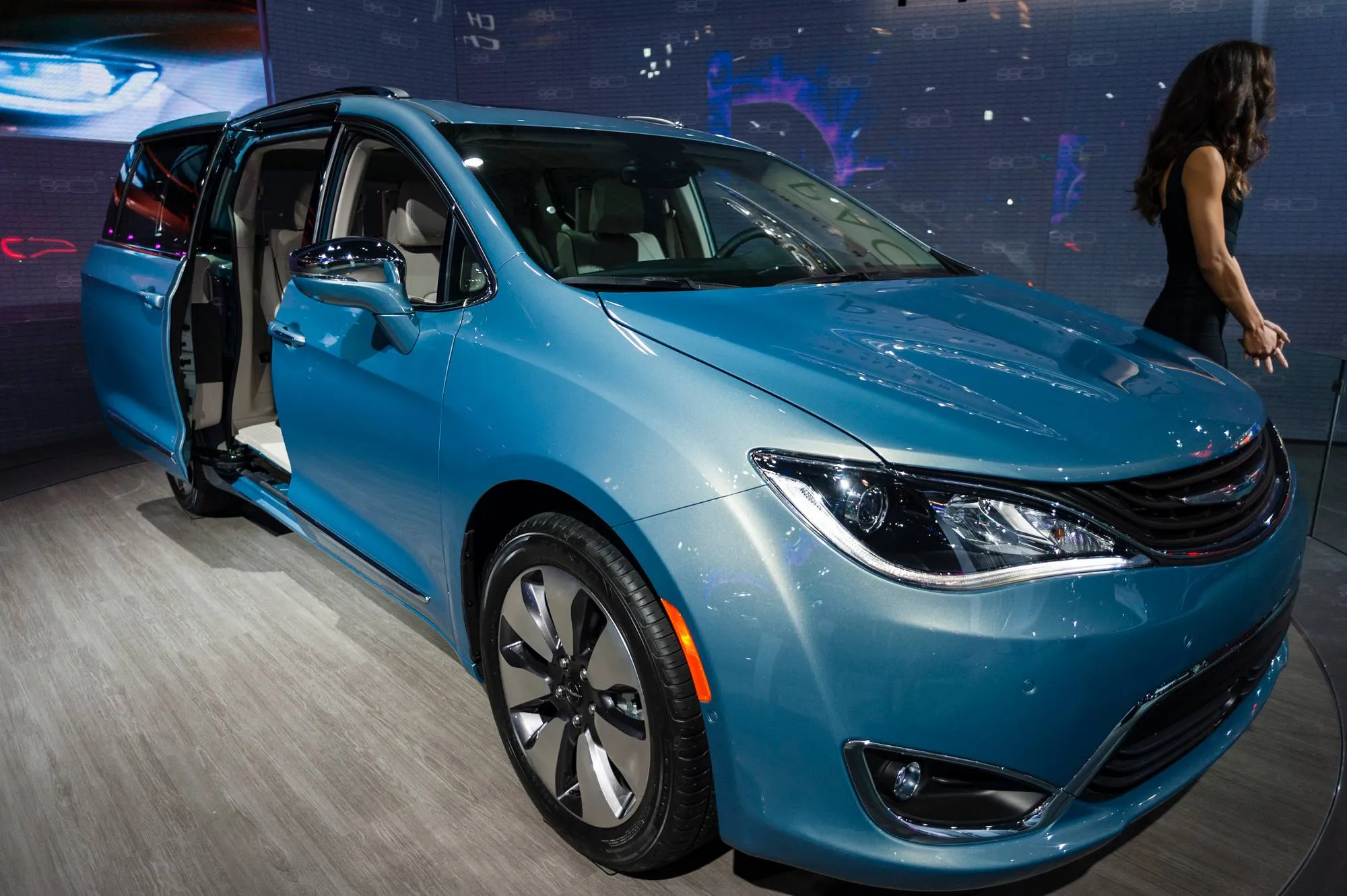 Class action claims electrical defect causes fires in Chrysler Pacifica Hybrid Plug-In.