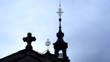 Silhouette of a catholic church, representing the Ralph Rowe class action settlement.